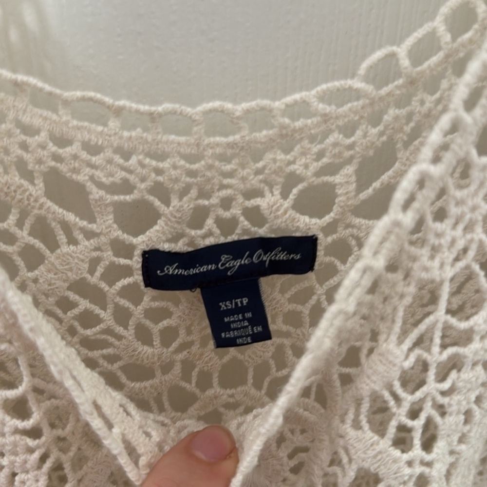 Beige Crochet Sleeveless Top American eagle size XS - Picture 2 of 3
